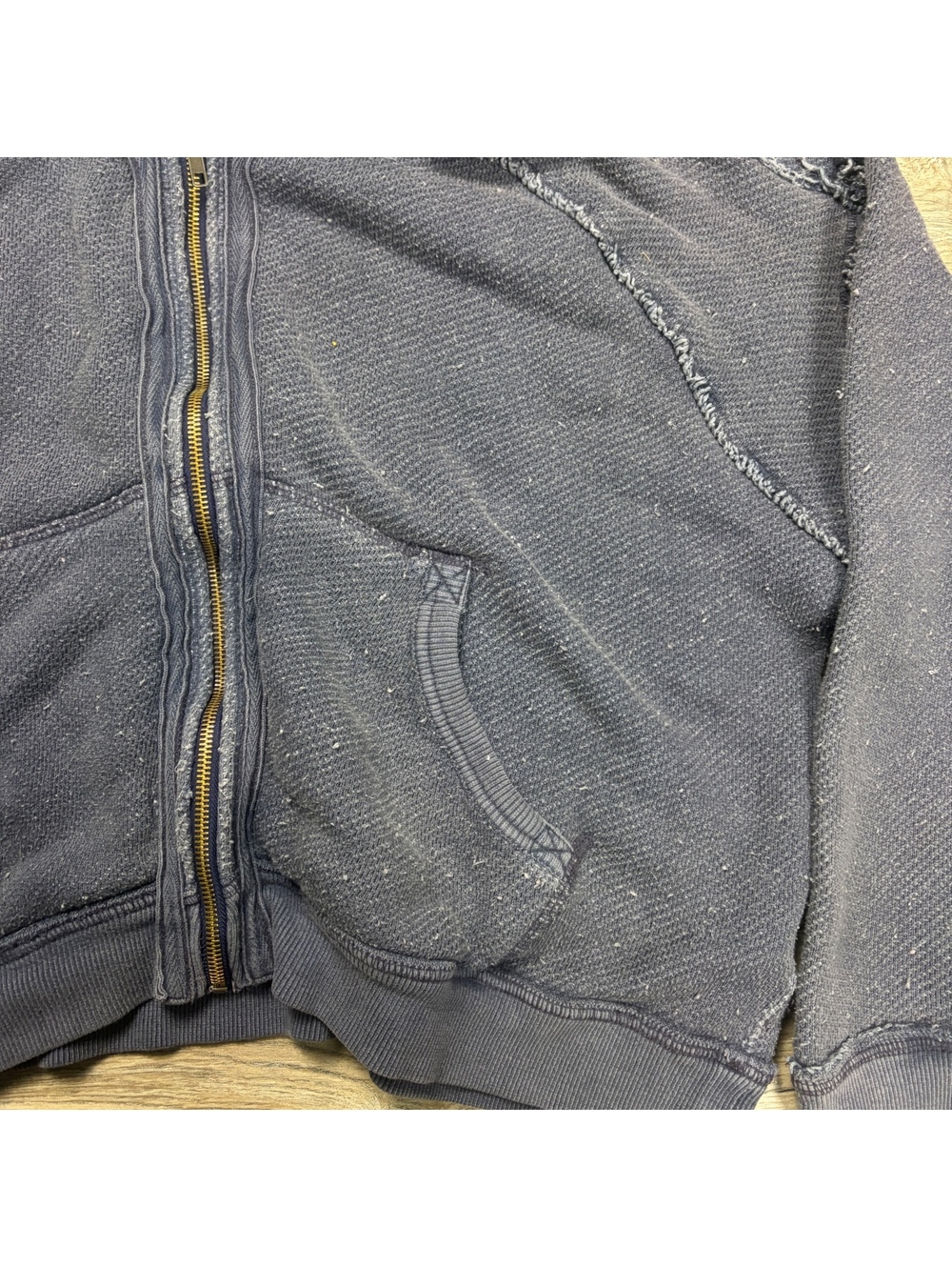 We The Free cropped blue zip hoodie, peeling throughout and raw hems - Picture 3 of 5